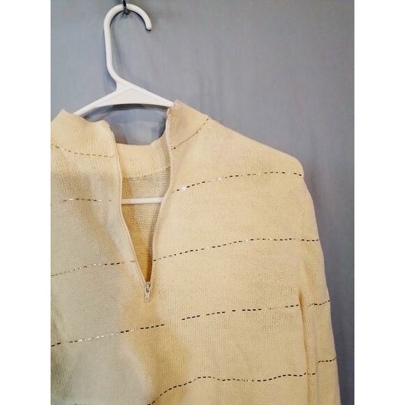 ST. John evening: By Marie Gray: Cream Sweater - Picture 6 of 9